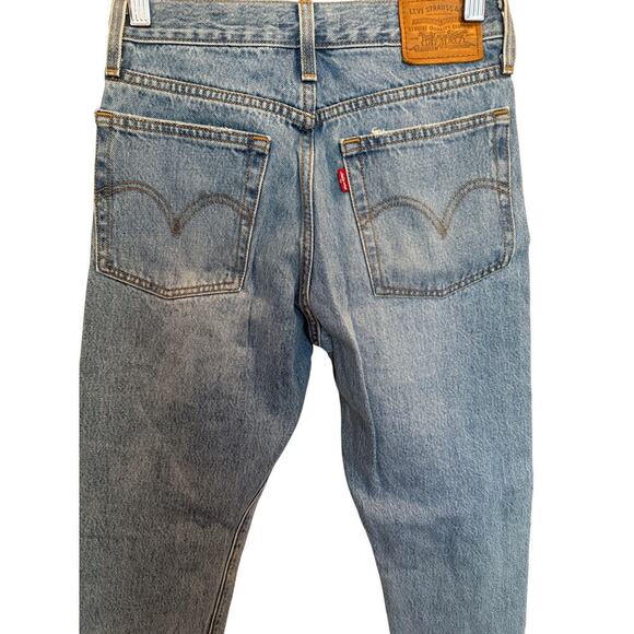 Levi’s Wedgie Icon Fit Distressed Denim Jeans Women’s Size 24 Medium Wash - Picture 6 of 11